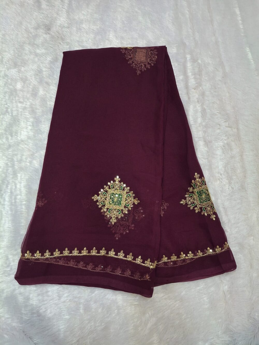 🌸 Elegant Royal Georgette Saree | All Over Butti & Jari Work | Four-Side Border | Without Blouse 🌸 - Image 3